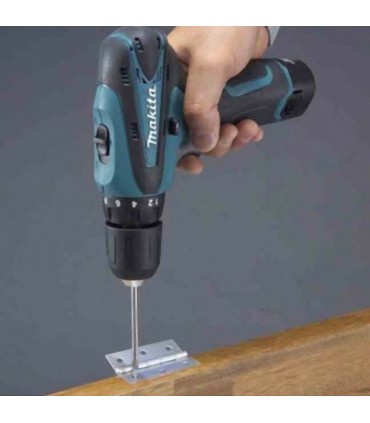 Makita 10.8V Lithium-Ion Cordless Driver Drill Kit