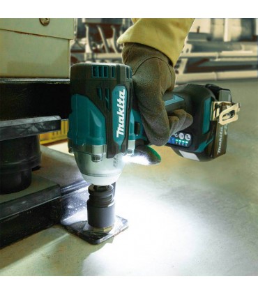 Makita 2 x 18V LXT 5.0 Ah Cordless Combo Kit (Impact Wrench + Inflator)