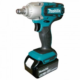 Makita 2 x 18V LXT 5.0 Ah Brushless 12.7mm Cordless Impact Wrench Kit