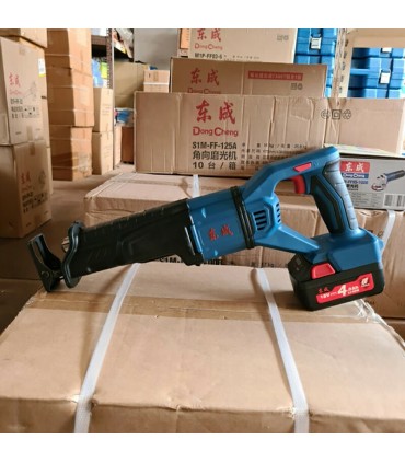 Dong Cheng 18V Cordless Reciprocating Saw Kit
