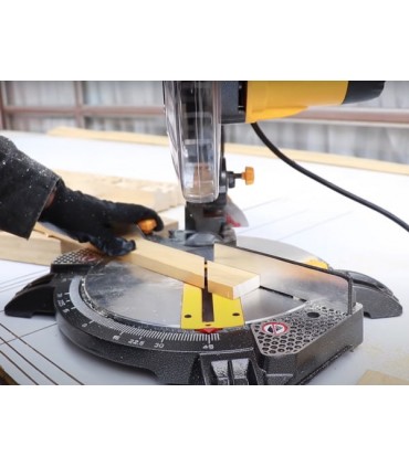 Ingco BMS14002 1400W Corded 210mm Dual-Bevel Sliding Miter Saw