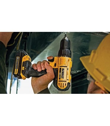 DeWALT 20V Lithium-Ion Brushless Motor Cordless Hammer Drill Kit