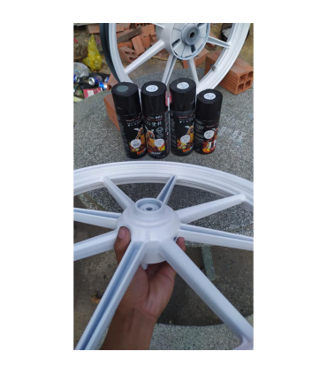 Samurai 2/102 White Gloss Standard Spray Paint - 400mL