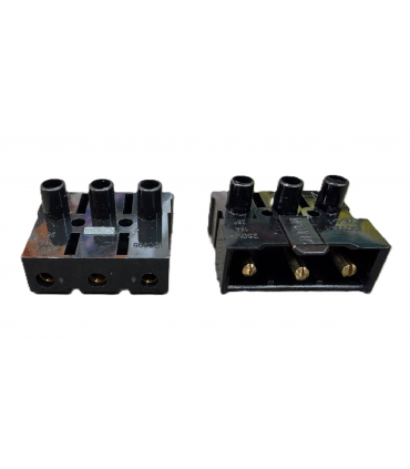 LS16 16A 250V 3-Way Male/Female Electrical Connector - Black