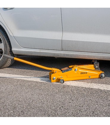 Ingco HFJ302 3-Ton Hydraulic Floor Jack