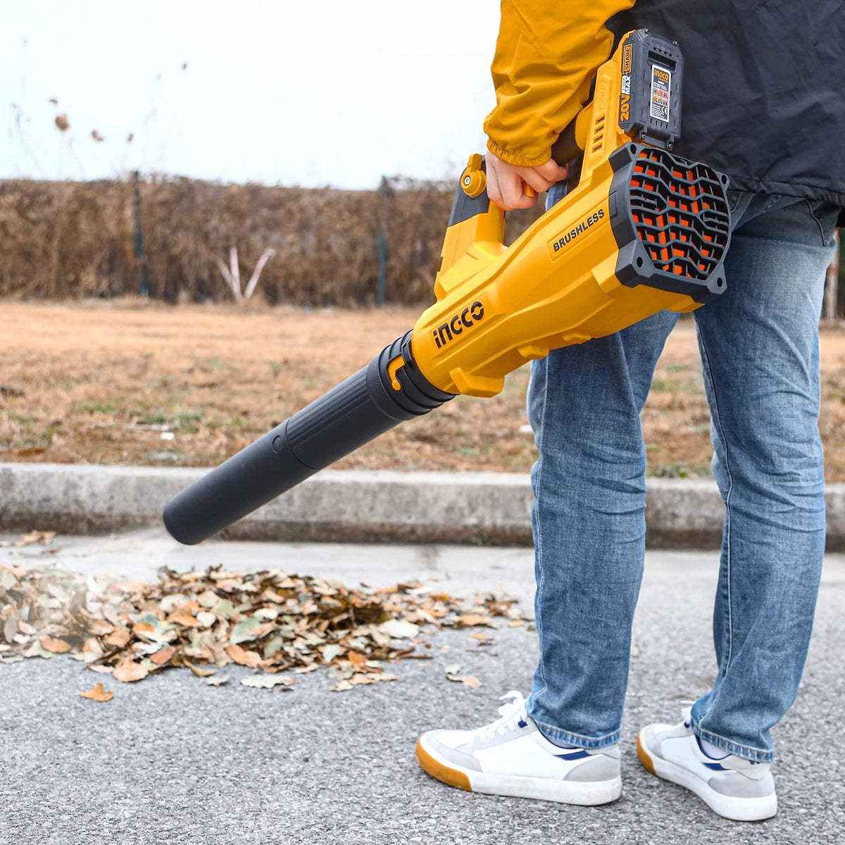 Ingco CABLI20428 20V Lithium-Ion Brushless Cordless Powerful Leaf Blower